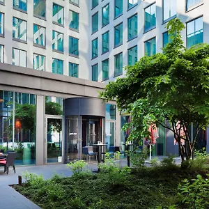 Отель Park By Radisson Brussels Centre Midi