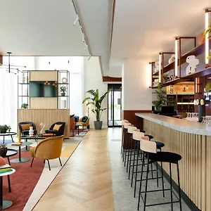 By Marriott Brussels Airport فندق