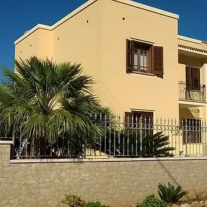 Terrazza Sul Golfo Di Castelluzzo